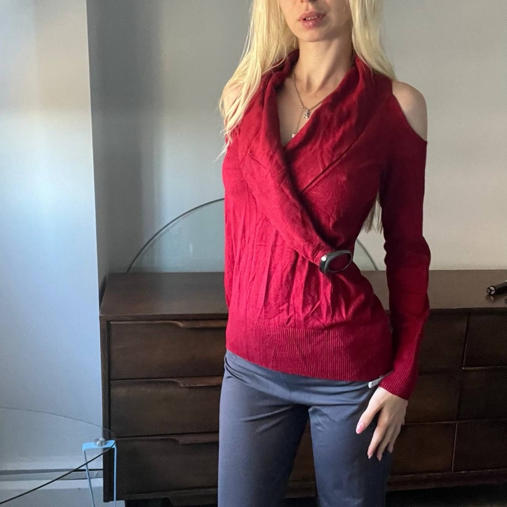 Vintage Cache Vibrant Red Knit Top